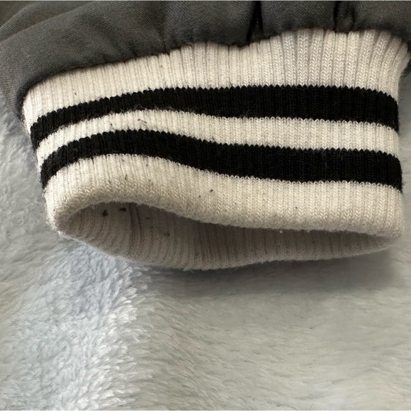 ❤️ Disney nightmare before Christmas varsity jacket - Picture 3 of 3